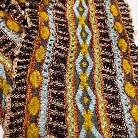 WOMAN WARM WINTER BEAUTIFUL TEXTURE DESIGN COLOURFUL RUFFLE SCARF MADE IN FRANCE - Picture 4 of 9